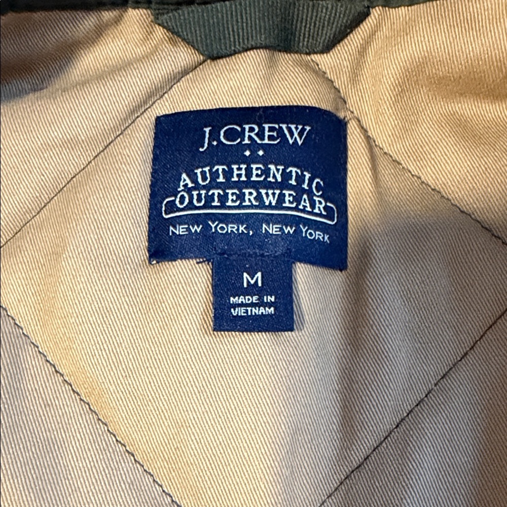 J. Crew Men's Green Quilted Vest - Picture 3 of 4